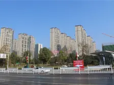 蔷薇国际8期 精装老证 3室2厅2卫 精装房