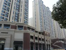 蔷薇国际东区 4房2卫 精装修 老证