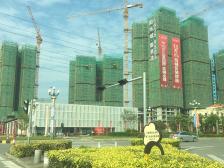 小区配套设施齐全,绿化好,物业管理严,户型方正