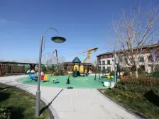 联排中户 带院子 带车位 随时看房