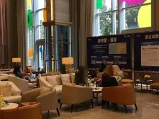 越秀国际总部广场 2室2厅 南 北