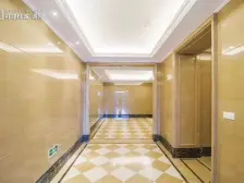 绿城 总层11层小高层 一楼带地下 带三个车位一个小棚