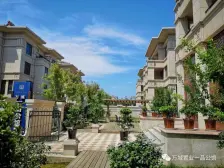 万城一品公馆 5室2厅 南 北