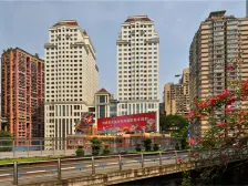 经典跃层,装修保持得好,解放碑