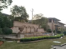 银亿上尚城端户大联排 近地铁新洪城 已经现浇好了