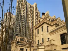 一室一厅设计户型独特,带地暖,近地铁口,万达天虹