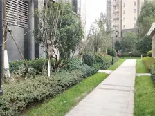 正荣御峯 南北通透,采光好 装修好,环镜优美 中间楼层