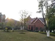 银亿北区下叠中间户,出入方便,近地铁