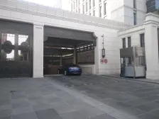 次新小区,纯人车分流小区,带产权车位,五年没禾 兑 费