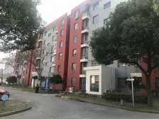 云汉路大一房,中间楼层南北通户型,业主诚意出售。