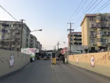 复旦名头九年制加持+小区总价无出其二+不靠路+带花园