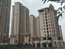 位置好 楼层视野好 采光足 看房方便