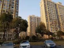 房龄新,飞机大三房户型,采光通风好环境好