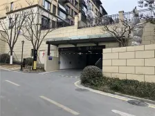 仰山别墅 精装修200万 南北院子 独立车库 三面环山