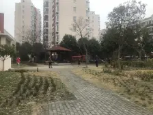 八号线联航路地铁口,电梯一房,一梯三户,精装修