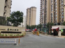 中后位置 开发商装修 采光好 出行方便