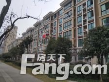 电梯楼层好 近龙湖天街,精装,采光好