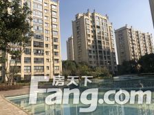 简欧轻奢,近地铁,采光充足,电梯房,得房率高,主卧朝南