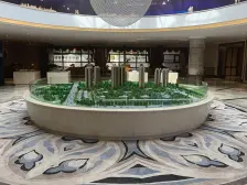 近距离外国语,楼间距宽,绿化好