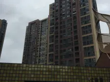 近地铁 自住精装修 南北通边套三房 诚意出售