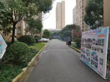 业主诚心出售,地铁口,价格美丽