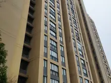 业主诚心出售,地铁口,价格美丽