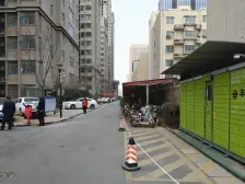 地铁口大三房 双卫双气 满五唯一 70年产权