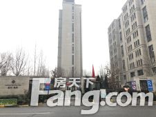 洋房南北通透,融科瀚棠2室2厅精装修,小区环境优美,更适宜,天津滨海新