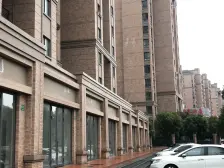 业主诚心出售,交通便利,生活设施完善