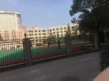 五角场电梯两房,中间楼层,采光好,栋距宽,房型好。