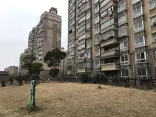 近湄浦河,前排视野好,带大花园