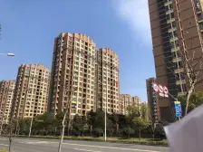 精装修,好位置,业主诚意出售。