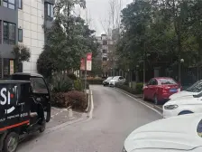 观音桥精装2房,价格便宜,适合自住和出租,交通方便