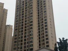 照母山 融创凡尔赛领馆三期二房113万