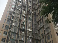 清水跃层适合年轻人居住距观音桥商圈轻轨三站路程