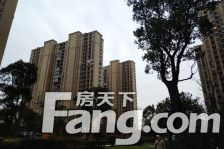 满五自选装修楼层好位置好看房方便近万达视野开阔