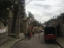 双钢路1号 1室1厅 南