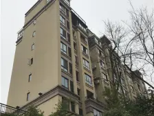 户型方正,轻轨洋房,楼层视野好,配套齐全